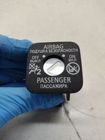 Mitsubishi Outlander Passenger airbag on/off switch 2020U30