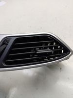 Hyundai ix35 Griglia di ventilazione centrale cruscotto 974102S900