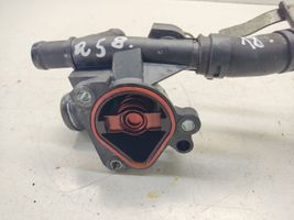 Nissan Qashqai Thermostat / Thermostatgehäuse TH706989