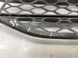 Audi A5 8T 8F Grille inférieure de pare-chocs avant 8J0807682