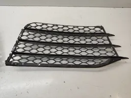 Audi A5 8T 8F Grille inférieure de pare-chocs avant 8J0807682