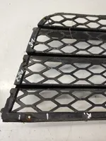 Audi A5 8T 8F Grille inférieure de pare-chocs avant 8J0807682