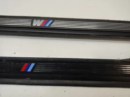 BMW 1 E81 E87 Garniture marche-pieds avant 8045292