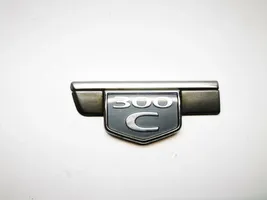 Chrysler 300 - 300C Litery / Emblematy na błotnik przedni C22338