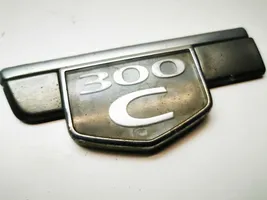 Chrysler 300 - 300C Letras de escudo/modelo de la puerta de carga C22338