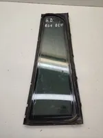 Land Rover Range Rover L322 Rear vent window glass 43R001582