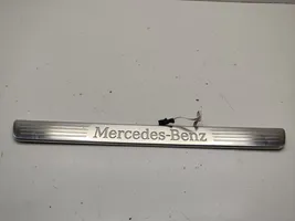 Mercedes-Benz A W176 Etuoven kynnyksen suojalista A2466805400