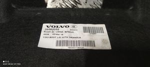 Volvo S60 Rivestimento portellone posteriore/bagagliaio 39582052