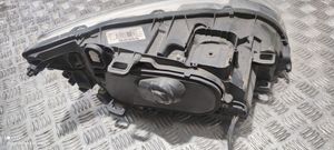 Volvo S60 Lampa przednia 31358099