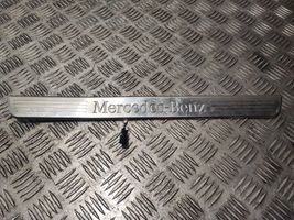 Mercedes-Benz GL X166 Copertura del rivestimento del sottoporta anteriore A1666809500