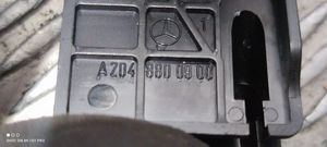 Mercedes-Benz C W205 Ручка капота A2048800900