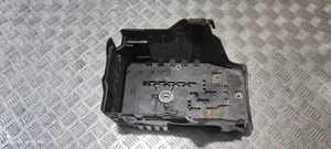 Volvo XC70 Support boîte de batterie 31201040