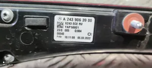 Mercedes-Benz EQB Takaluukun takavalot A2439063900
