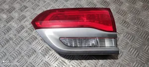 Jeep Grand Cherokee Galinis žibintas dangtyje P68236136AB