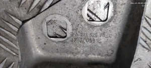 Mercedes-Benz GLC C253 Staffa del pannello di supporto del radiatore A2136202800