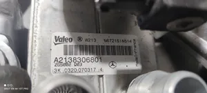 Mercedes-Benz GLC C253 Radiatore dell’olio del motore A2138306801