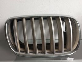 BMW X5 E70 Maskownica / Grill / Atrapa górna chłodnicy 7171396