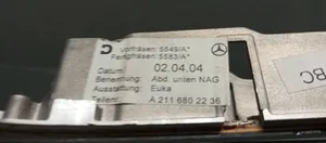 Mercedes-Benz E W211 Rivestimento in plastica cornice della leva del cambio A2116802236
