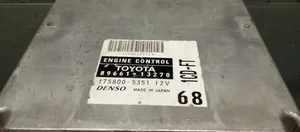 Toyota Corolla E120 E130 Moottorin ohjainlaite/moduuli 8966113270