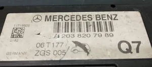 Mercedes-Benz C W203 Amplificateur d'antenne 2038207989