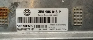 Volkswagen PASSAT B5.5 Блок управления двигателя 3B0906018P