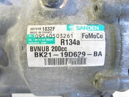 Ford Transit Compressore aria condizionata (A/C) (pompa) Array