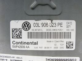 Volkswagen Caddy Komputer / Sterownik ECU silnika Array