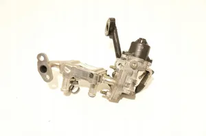 Toyota Yaris EGR-venttiili/lauhdutin 25680-0Q010