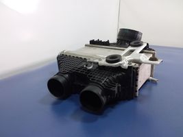 BMW M4 F82 F83 Starpdzesētāja radiators 7846235