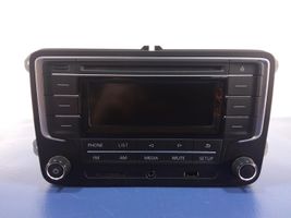 Volkswagen Cross Polo Radio / CD/DVD atskaņotājs / navigācija 6RF035184B