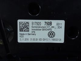 Volkswagen Golf VII Licznik / Prędkościomierz 517920750B