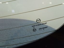 Mazda 3 II Aizmugurējais stikls 01