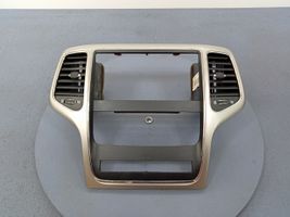 Jeep Grand Cherokee Rivestimento posteriore minigonna laterale 00007408