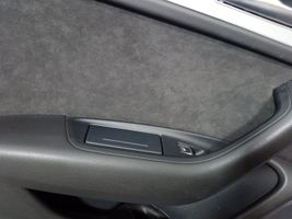 Audi A6 Allroad C7 Kit garniture de panneaux intérieur de porte 4G0867221