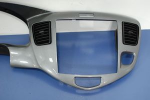 Mazda MPV II LW Autres éléments de garniture marchepied 