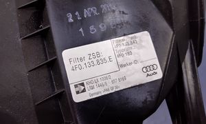 Audi A6 Allroad C5 Ilmansuodattimen kotelo 4F0133835E