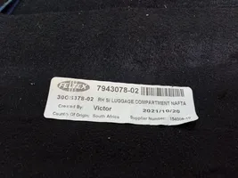 BMW X3 G01 Dzinēja pārsega skaņas izolācija 7943078