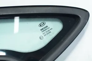 KIA Ceed Vetro del deflettore della portiera anteriore - quattro porte 