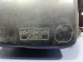 Toyota Yaris Oro filtro dėžė 22020-23010