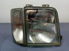 Volkswagen II LT Lampa przednia 2D1941016A