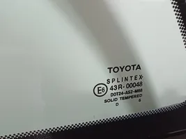 Toyota Avensis T250 Finestrino/vetro retro 01