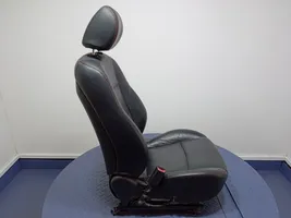 Hyundai i30 Priekšējais vadītāja sēdeklis 01