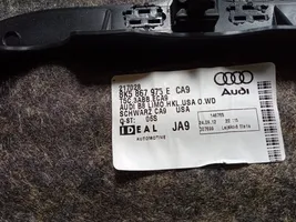 Audi A4 S4 B8 8K Takaluukun alaosan verhoilusarja 8K5867975E