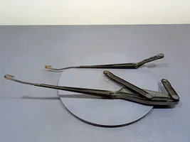 Nissan Almera Tino Braccio della spazzola tergicristallo anteriore 01