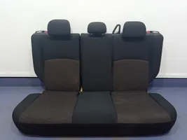 Mitsubishi ASX Toisen istuinrivin istuimet 01