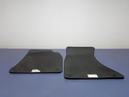 Audi A5 8T 8F Tapis de sol / moquette de cabine avant 01