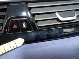 BMW 5 G30 G31 Galinio slenksčio apdaila (išorinė) 9329579