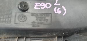 BMW 3 E90 E91 Деталь (детали) канала забора воздуха 7121569