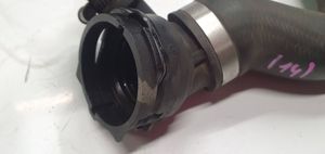 BMW 1 E81 E87 Tuyau de liquide de refroidissement moteur 7148378