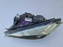 BMW X1 E84 Lampa przednia 89093492